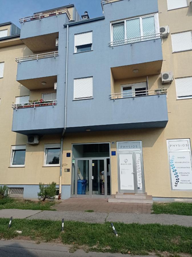Donata Apartment Osijek Bagian luar foto